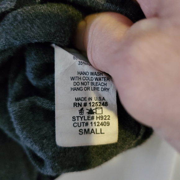 Pretty black/grey A Symmetrical off the shoulder sweater. - Picture 6 of 10